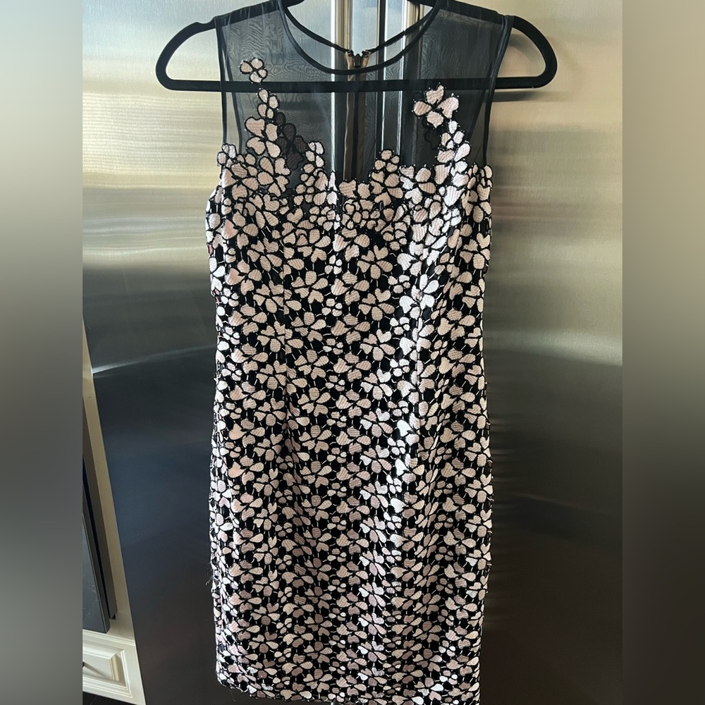 Women’s NEW NEVER WORN DRESS